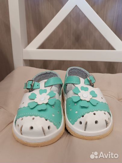 Сандали для девочки