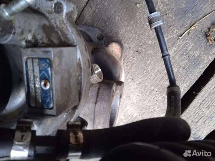 Запчасти на фольксваген 5посад