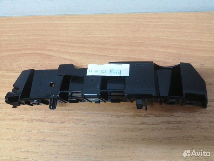 Кронштейн бампера передний левый Renault Logan 2