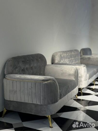 Диван с креслами