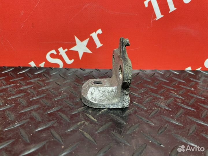 Кронштейн площадки пневмоподушки Volvo FH