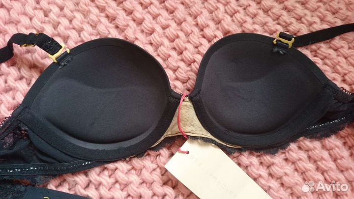 Бюстгальтеры Stella McCartney, intimissimi, дефиле