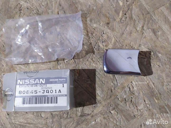 Накладка ручки наружной Nissan X-Trail (T31) 2007