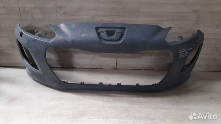 Бампер передний под омыватели передний Peugeot 308