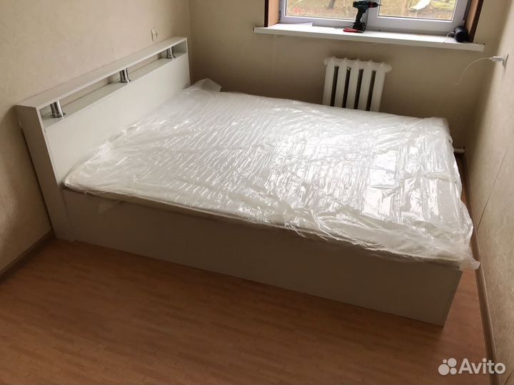 Кровать двухспальная