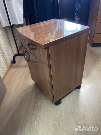 Тумба офисная выкатная