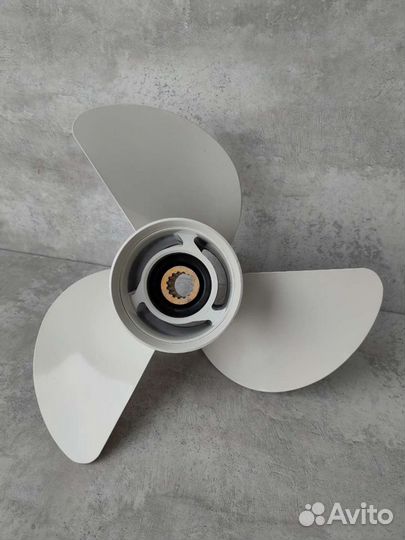 Винт Yamaha 60-140, F70-F130 (3х13-1/2x15)
