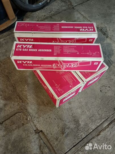 Амортизаторы (стойки) KYB