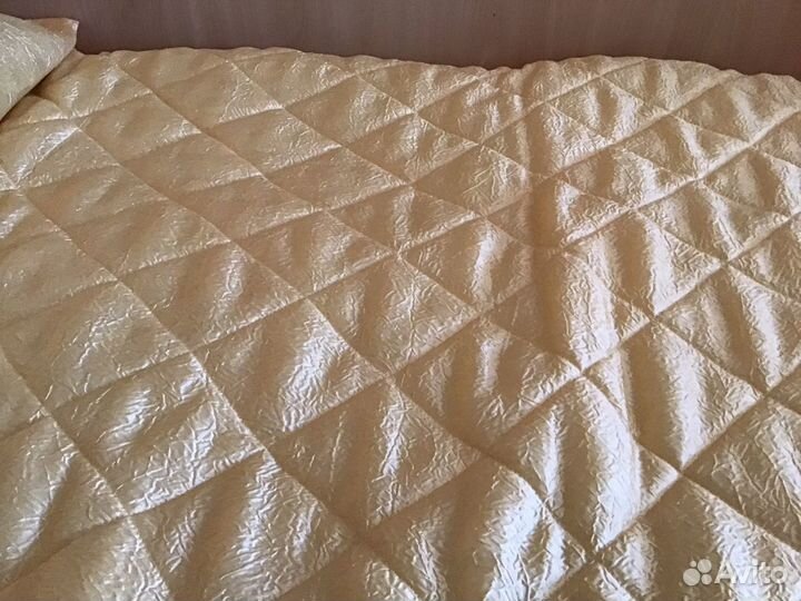 Покрывало на односпальную кровать