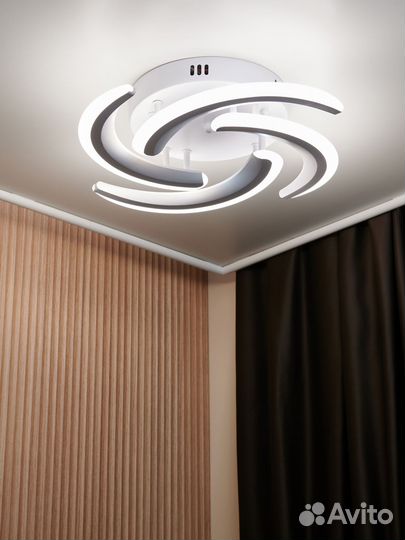 Люстра светодиодная потолочная 5 ламп