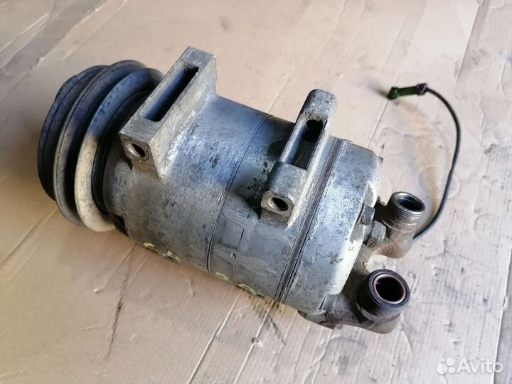 Компрессор кондиционера Audi, VAG 4A0260805AC