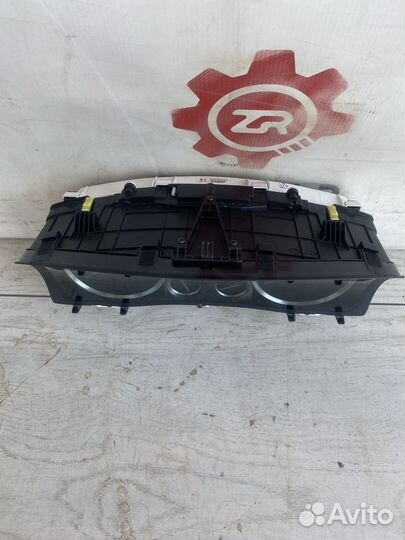 Lexus LX570 Щиток приборов