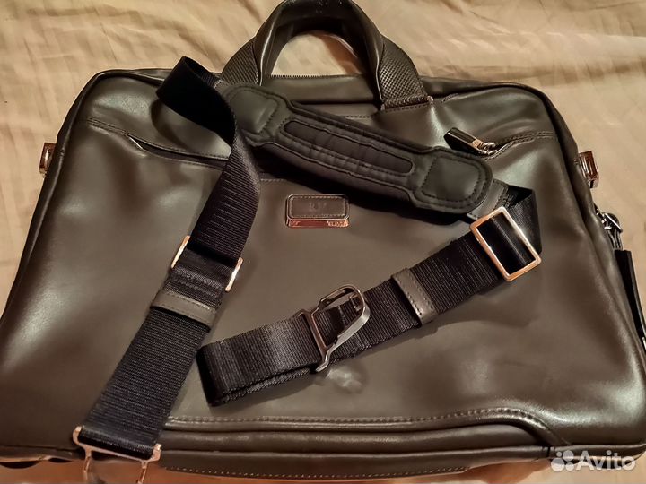 Кожаный портфель Tumi