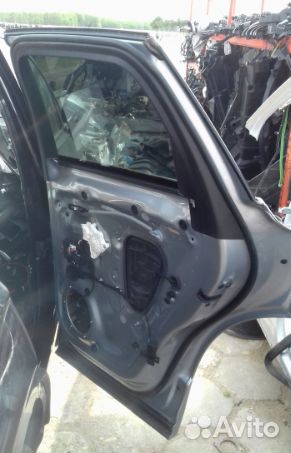 Дверь задняя справа VW touareg 3 краска: LZ7G