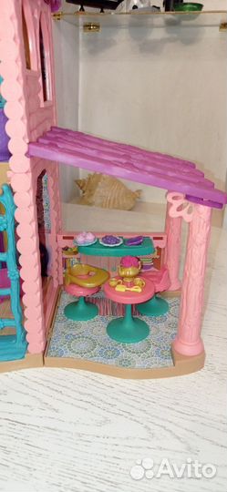 Кукольный домик с мебелью