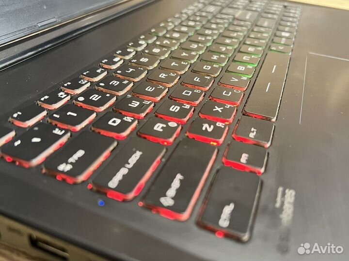 Игровой ноутбук MSI i7/GTX1050Ti/SSD+HDD