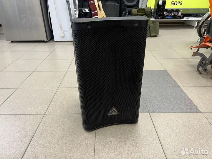 Колонка Behringer DR110DSP (центр)