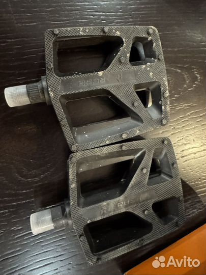 Педали для велосипеда