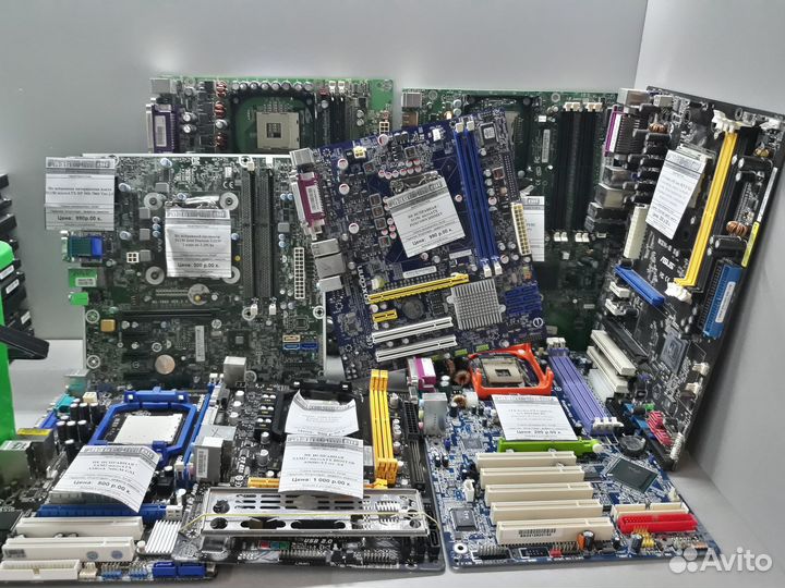 Неисправные материнские платы в ассортименте