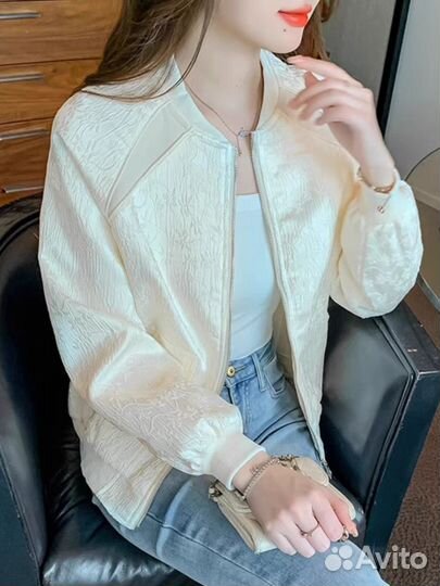 Бомбер женский