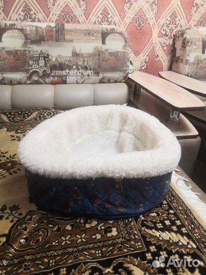 Лежанка для кошек