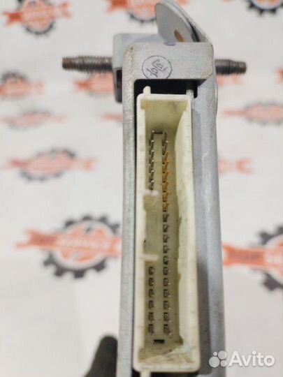 Блок управления парктроником Lexus Ls600Hl UVF46L