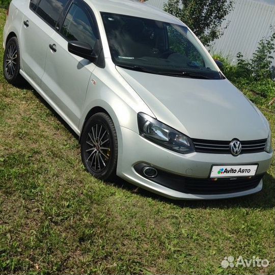 Volkswagen Polo 1.6 МТ, 2011, 188 000 км