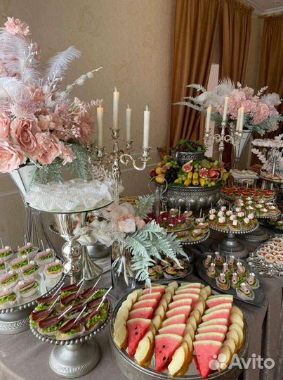 Фуршет, гастробоксы и свадебные корзины