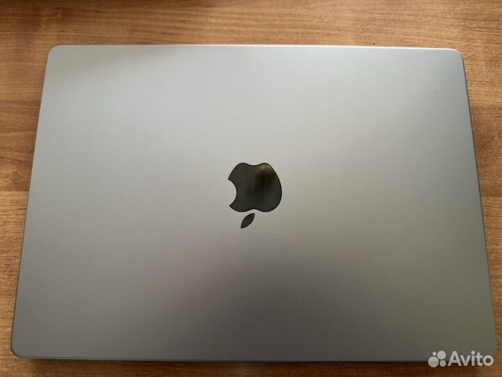 Apple MacBook Pro 14 m1 pro 16gb ram