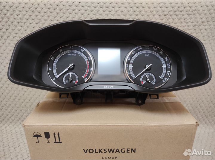 Приборная панель Шкода кодиак