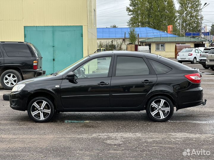 LADA Granta 1.6 МТ, 2015, 111 000 км