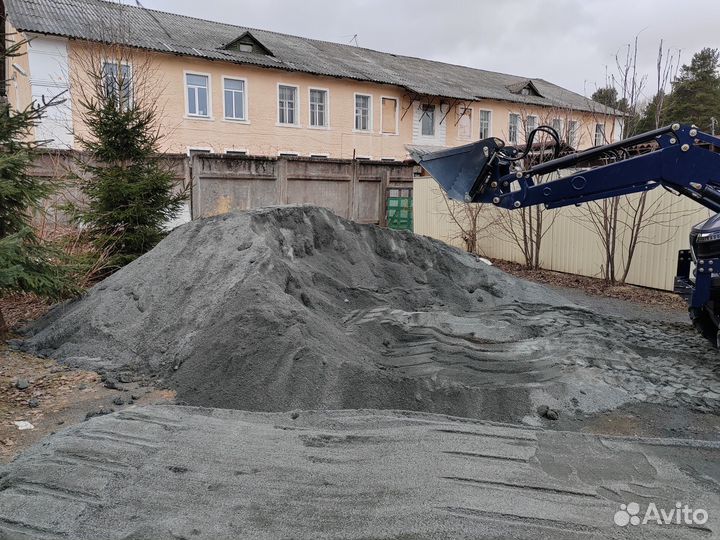 Вспашка земли,услуги погрузчика