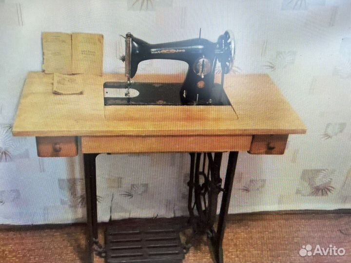 Швейная машина Подольск ножная