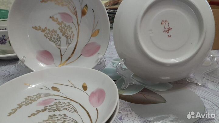 Чайные блюдца 4 шт