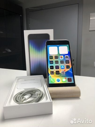 iPhone SE (2022), 64 ГБ