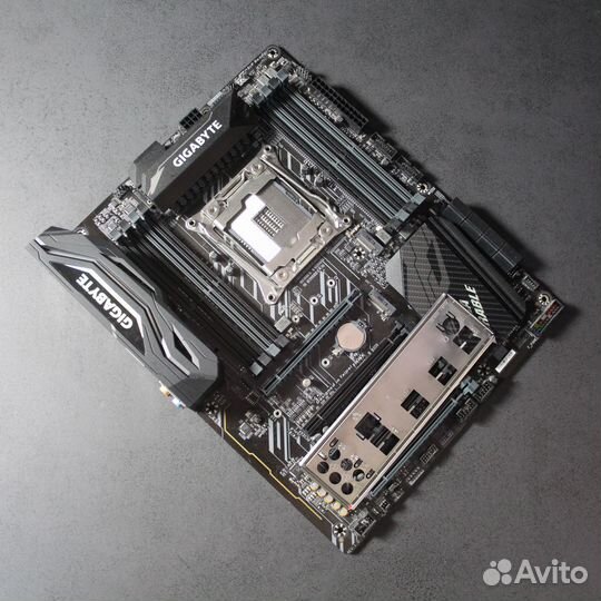 Gigabyte X299 UD4 Pro