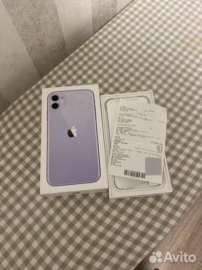 iPhone 11, 64 ГБ