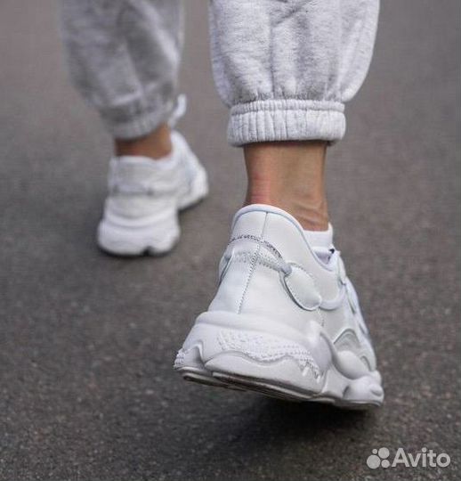 Adidas ozweego lux
