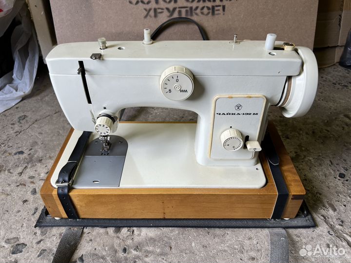 Швейная машина чайка 132м