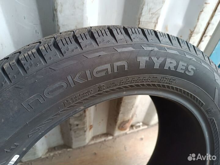 Nokian Tyres Hakkapeliitta R5 SUV 275/50 R21 113R