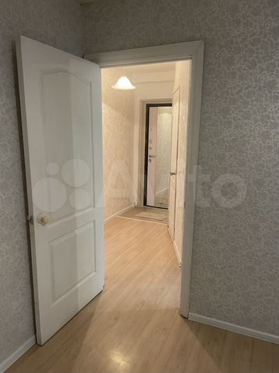 2-к. квартира, 43 м², 1/5 эт.