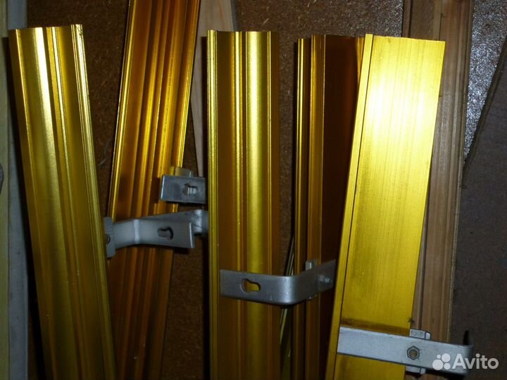 Алюминиевые карнизы