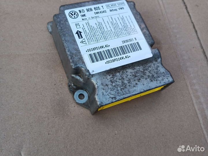 Блок AirBag на VW Jetta 5