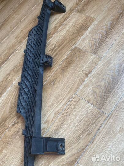 Кронштейн бампера Touareg NF