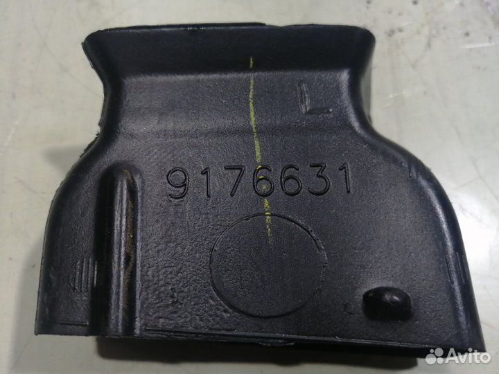 Воздуховод Bmw X3 F25 3.0 (N52B30AF) 2011