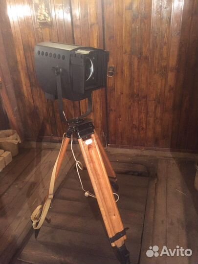 Прожектор на штативе СССР (2)