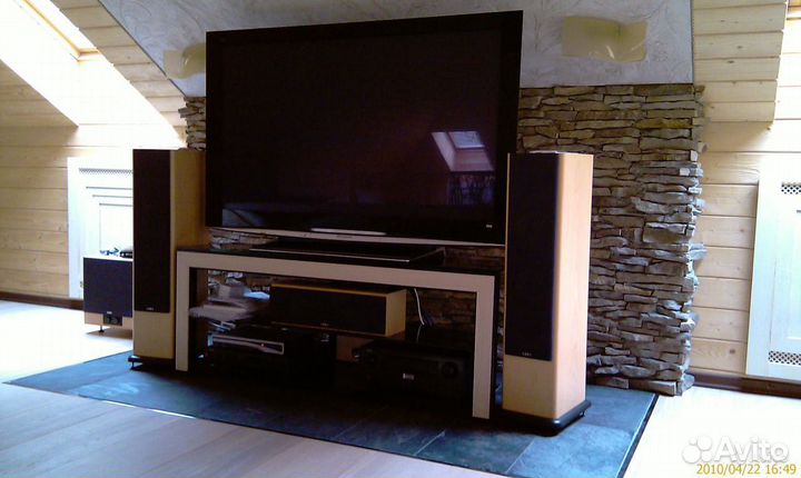 Установка домашних кинотеатров любой сложности