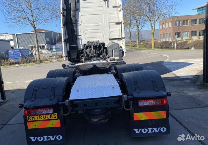 В разборке грузовик Volvo,FH с 2013