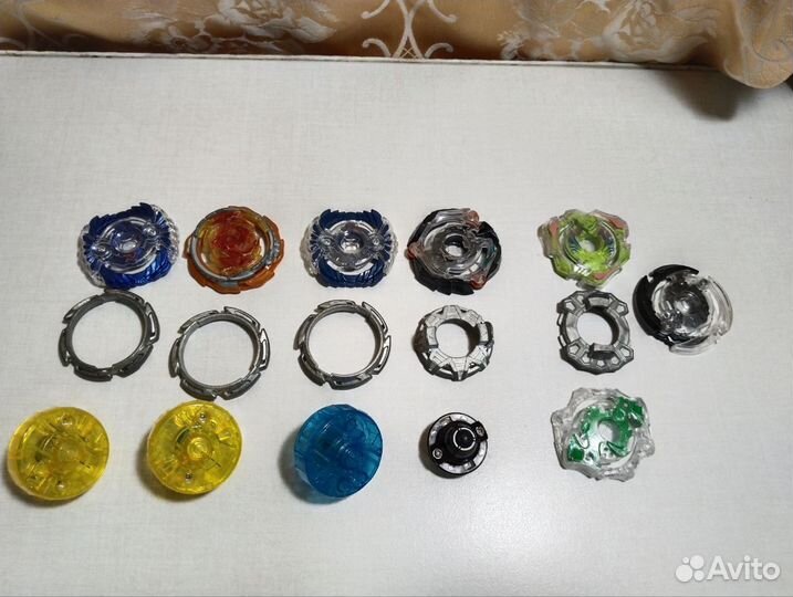 Волчки и пускатели Beyblade