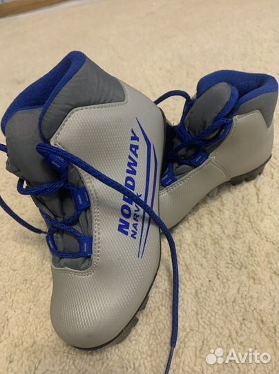 Лыжные ботинки